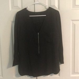 Boutique Black Top. L